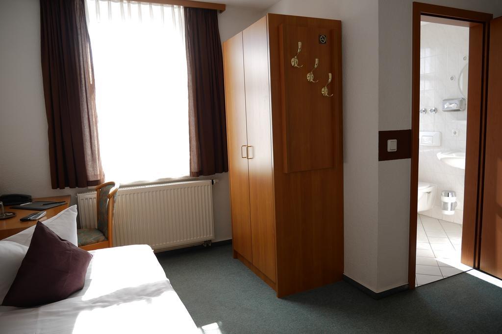 Hotel Garni Brauhof Niederwiesa Exterior foto